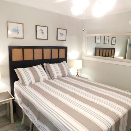 Budget Friendly Condo Perfect For A Romantic Getaway Within Walking Distance To The Beach! Gulf Shores Extérieur photo